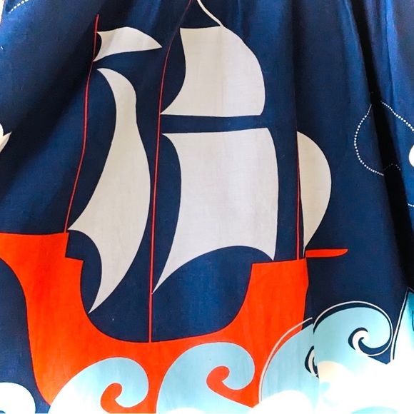 Retrolicious Skirt size small w/pockets - Picture 2 of 3